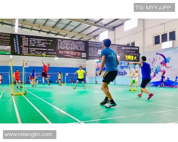 成都羽毛球队以53分稳居锦标赛积分榜首位展现强劲实力 成都羽毛球队以53分稳居锦标赛积分榜首位展现强劲实力