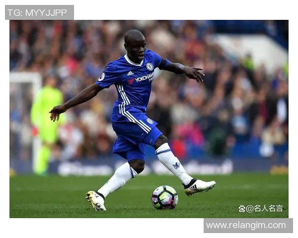 足球明星从几岁开始练习足球的成长历程与成就揭秘 足球明星从几岁开始练习足球的成长历程与成就揭秘