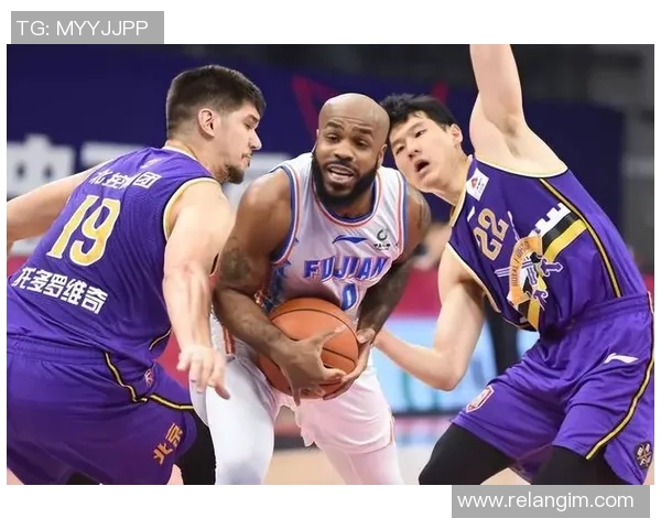 广州排球队灵活性引发热议球迷与专家各执己见探讨战术调整